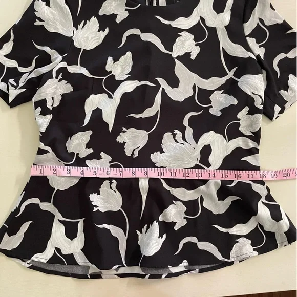 Banana Republic Peplum Short Sleeve Blouse - Picture 7 of 7